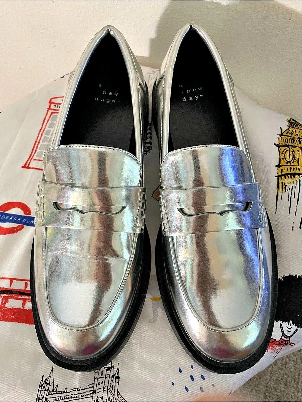 a new day Metallic Loafers in Silver Like New